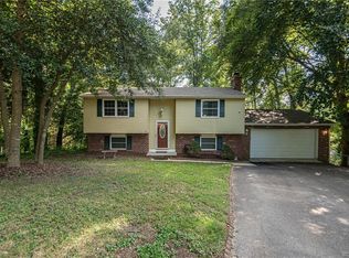 2540 Grassy Knoll Ln, North Chesterfield, VA 23236