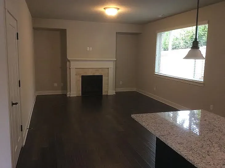 9438 SW Chopin Ln — Photo 8
