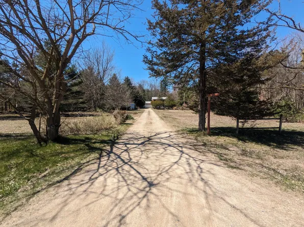 11355 168th Ave, Grand Haven, MI 49417