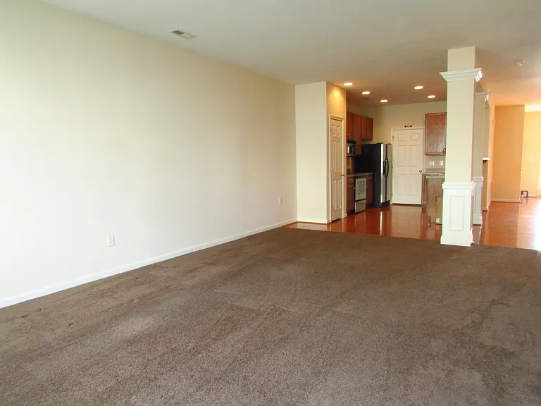 206 W Bourne Way #1-3 — Photo 5