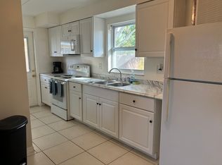 2772 Riverview Dr APT B, Naples, FL 34112