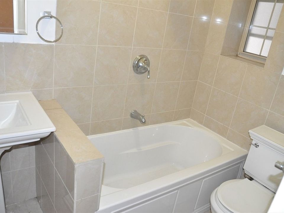 2nd image of 266 Washington Ave APT F8