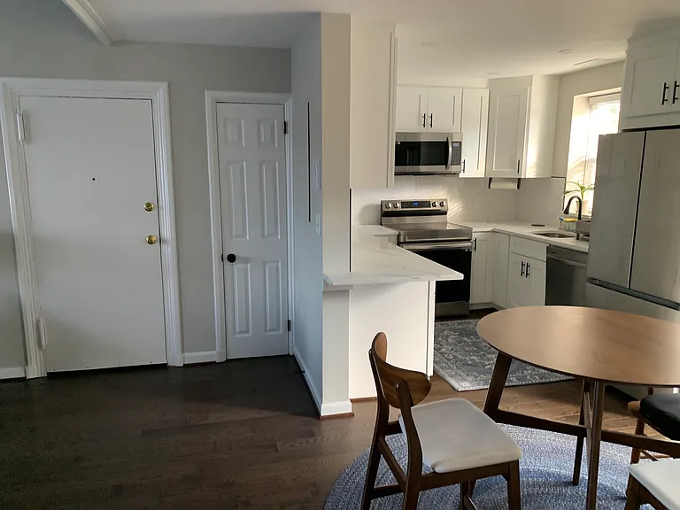 2928 S Buchanan St #C2 — Photo 5