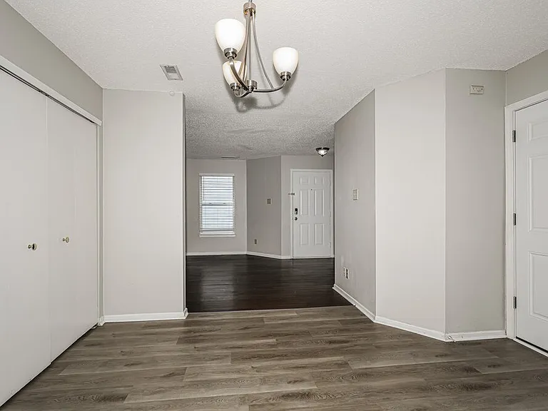 3015 Redland Ln — Photo 8