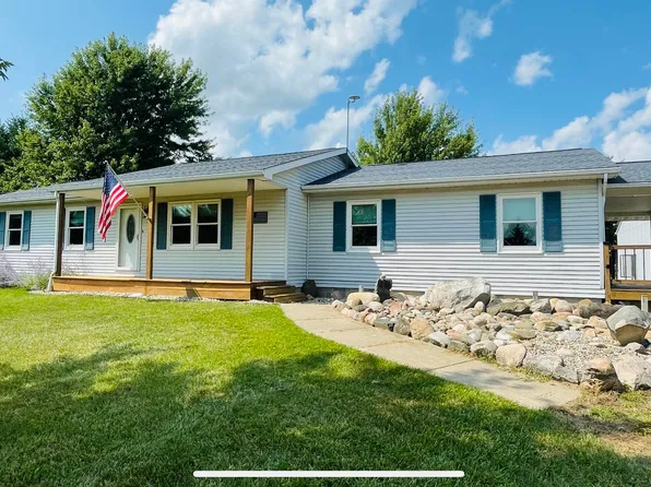 6680 W Lowe Rd, Saint Johns, MI 48879