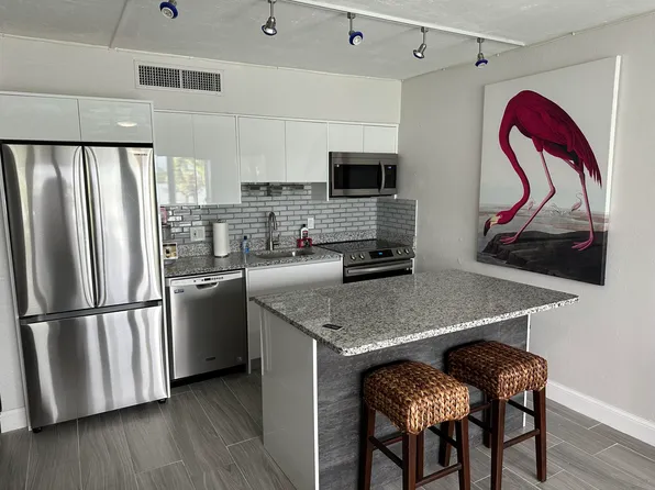 303 Sombrero Blvd APT 209, Marathon, FL 33050