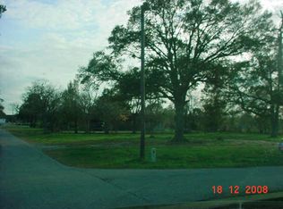 8402 Harris St, Fulshear, TX 77441