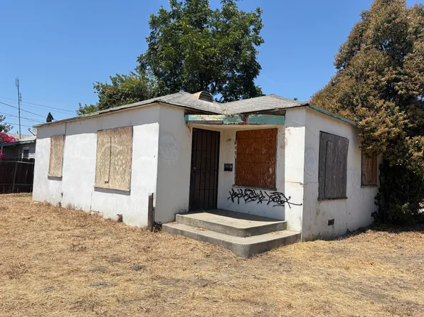 1200 W Inyo Avenue, Tulare, CA 93274