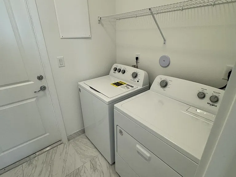 5226 Karlia Dr — Photo 23