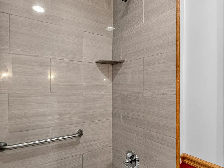 1425 Jackson St #1R — Photo 19
