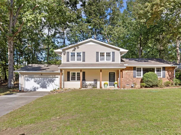 205 Inverness Dr, Signal Mountain, TN 37377