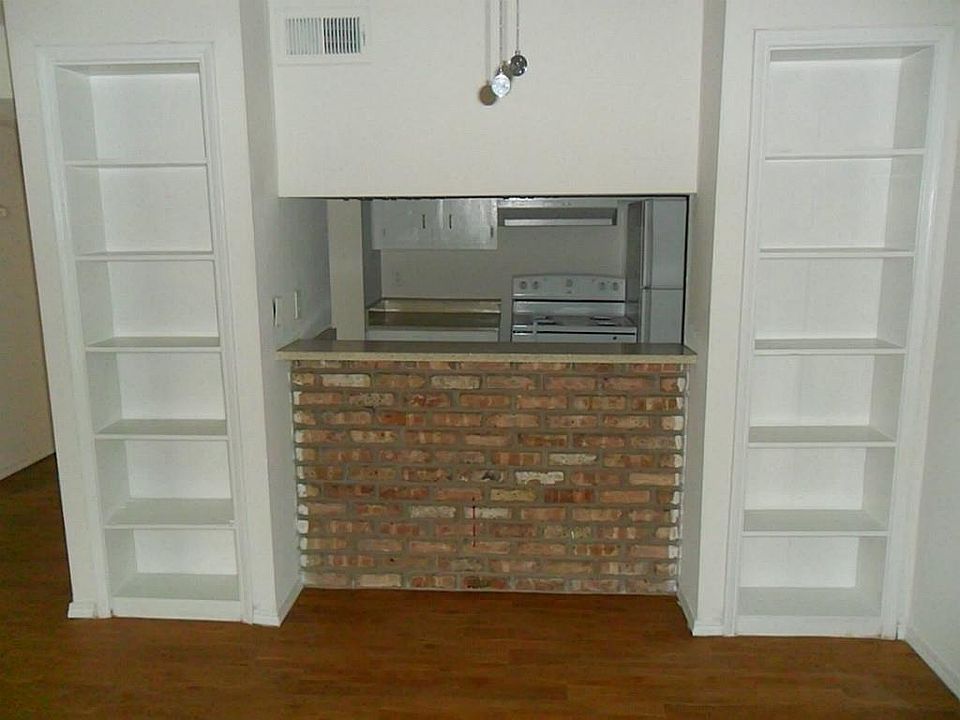 1st image of 600 Heights Blvd APT 33