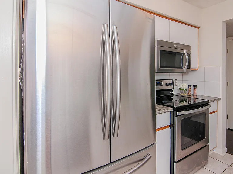 1704 Weatherstone Dr — Photo 21