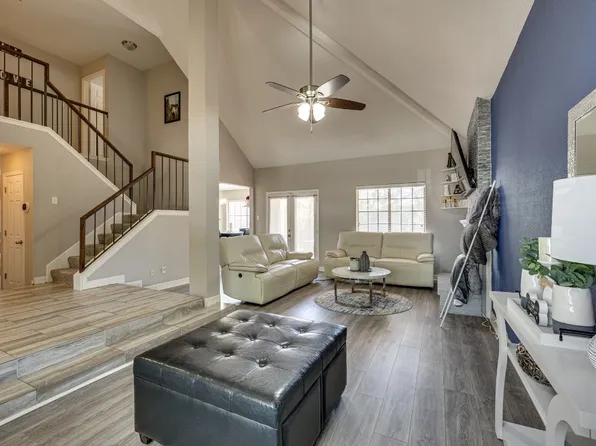 4364 Hemingway Dr, Grand Prairie, TX 75052