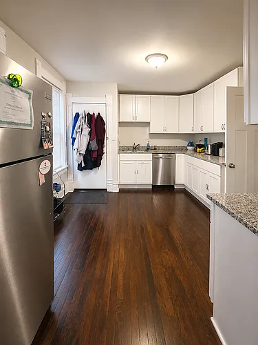 1020 W 20th Pl #1R Photo 1