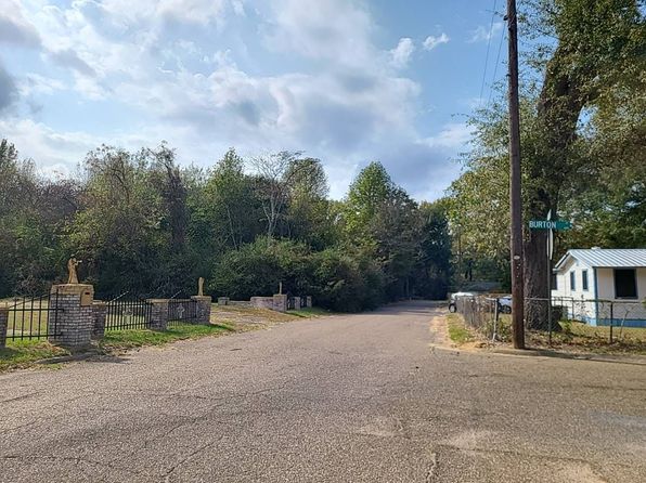 916 Hays St, Texarkana, AR 71854