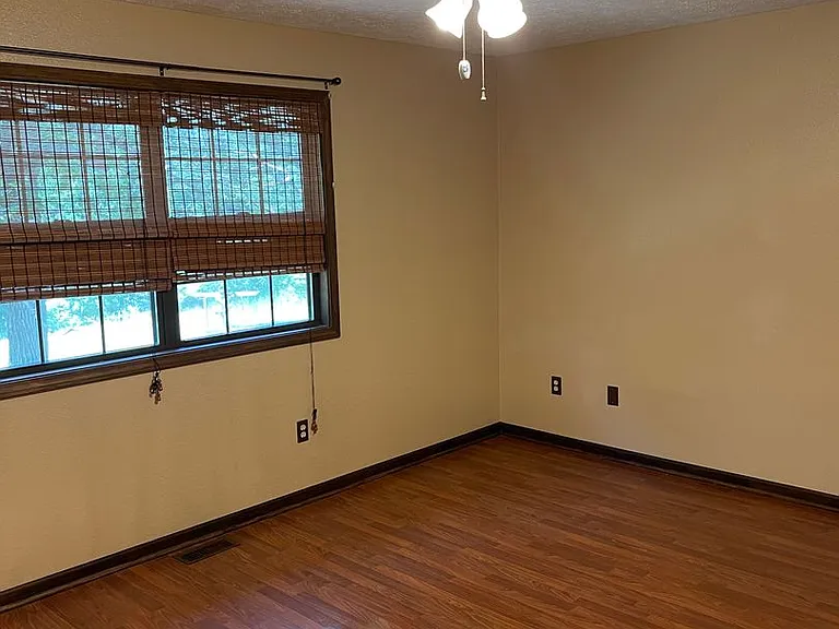 17335 Cashew Ln — Photo 32