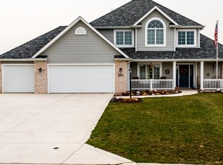8255 Golden Gate Pl, Fort Wayne, IN 46835