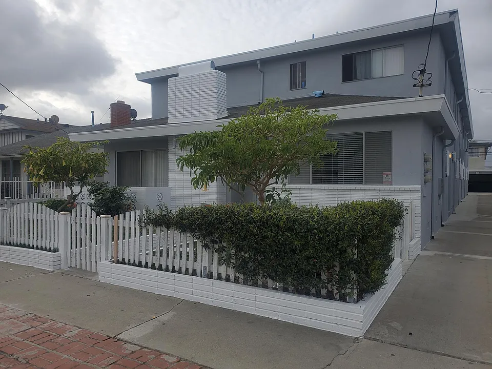 Street view - private yard for Unit A