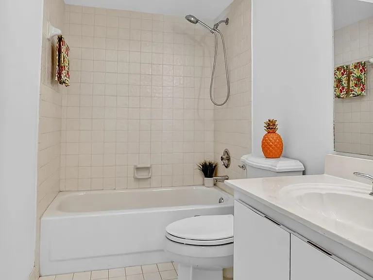 661 Hollows Cir — Photo 19