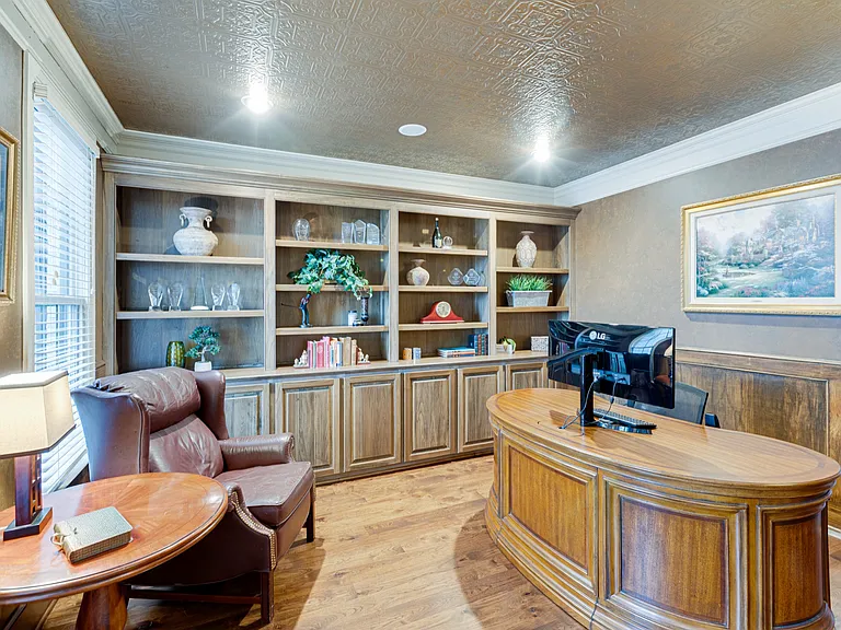 219 King Arthur Cir — Photo 11