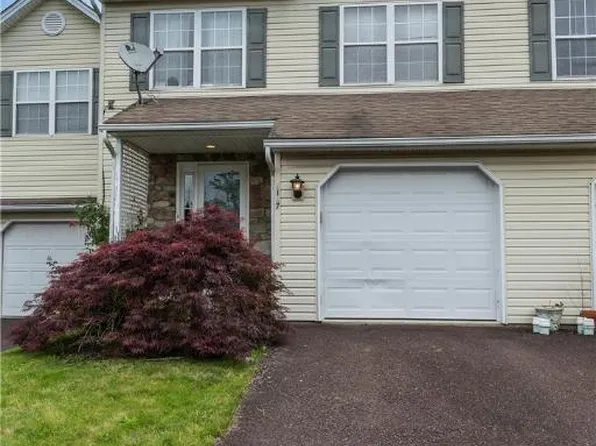 2127 Mill Valley Ln, Quakertown, PA 18951