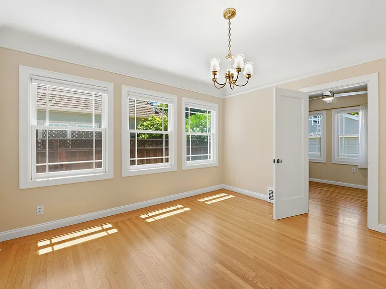 126 Jeter St — Photo 14