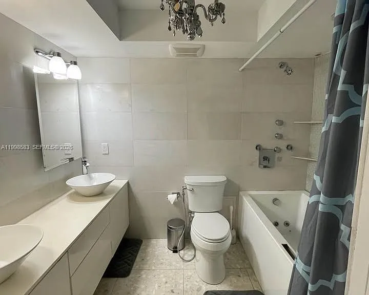 209 N Fort Lauderdale Beach Blvd #12E — Photo 11