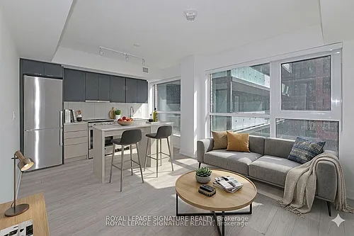 8 Tippett Rd #319 Photo 1