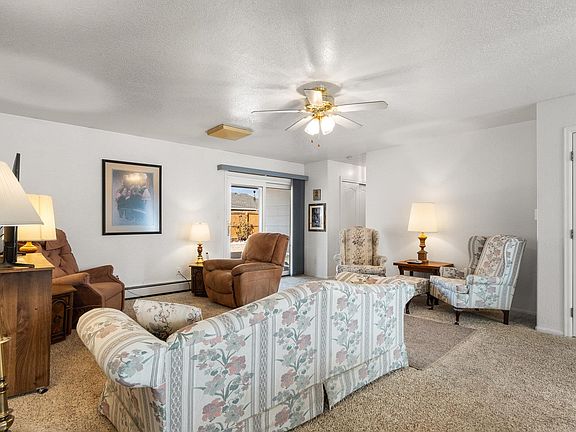 5th image of 3052 Camelot Pl