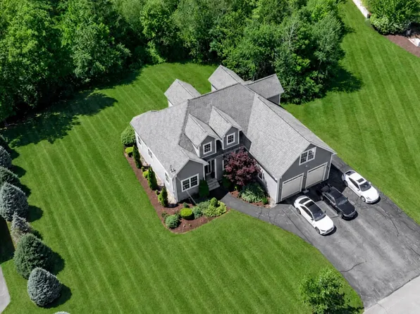 66 Peruvian Way, Bangor, ME 04401