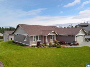 201 Lone Eagle Ln, Sequim, WA