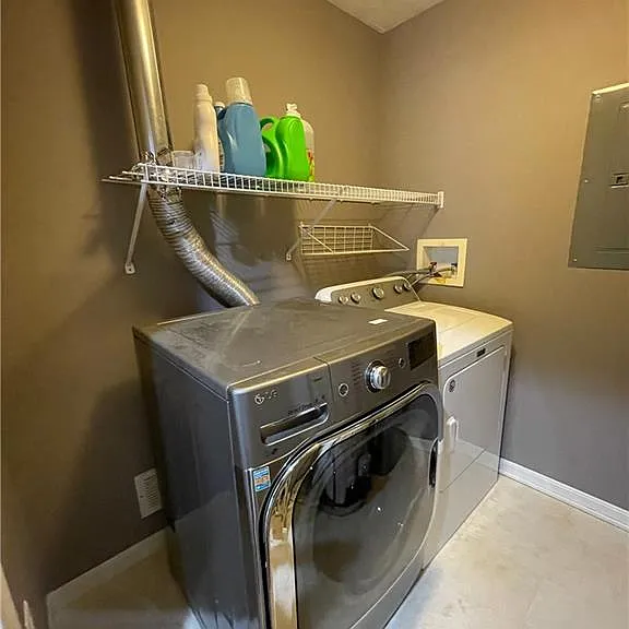 3127 Alexander Pl #103 — Photo 12