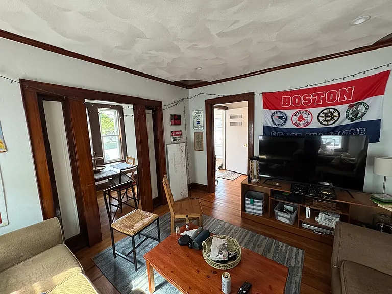 14 Renfrew St #1 — Photo 5