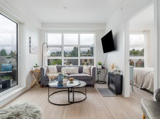 707 E 3rd St #201, North Vancouver, BC V7L 1E6