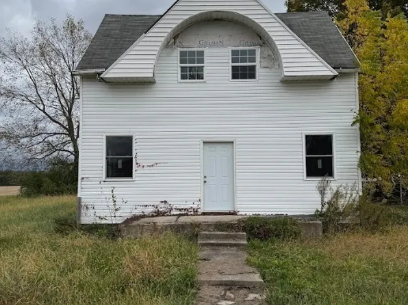 212 Eaton St, College Corner, OH 45003