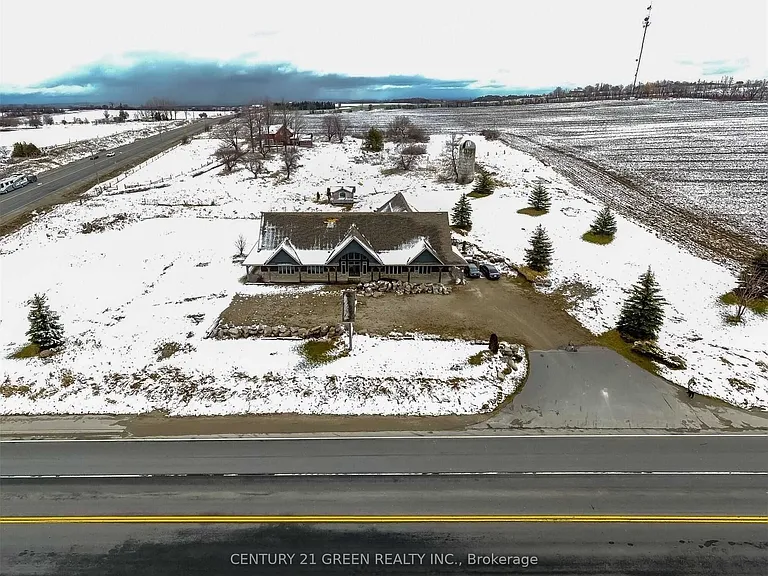 935689 Airport Rd — Photo 5