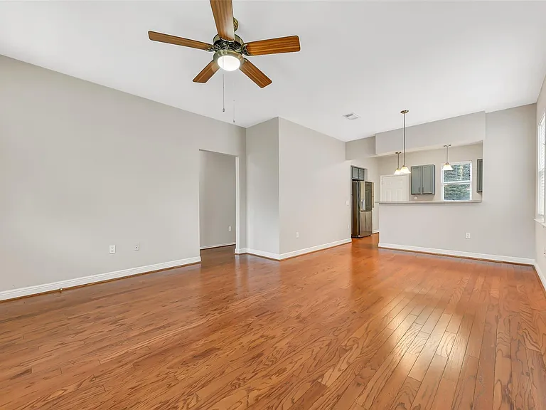 4418 N Live Oak Cir — Photo 5