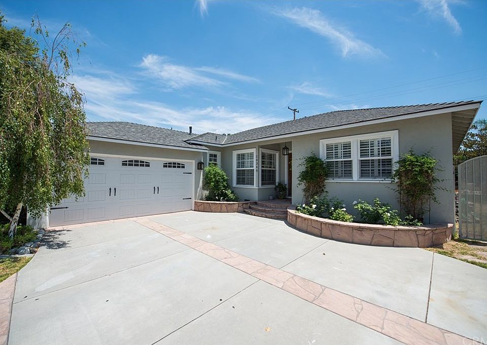 1st image of 10340 Larrylyn Dr