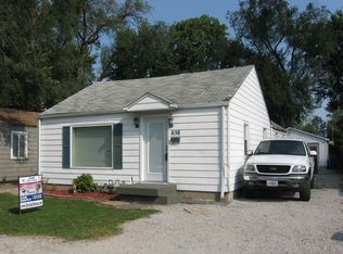 658 E Van Buren Ave, Decatur, IL 62526