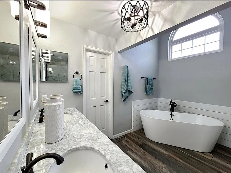 7464 La Quinta Ln — Photo 6