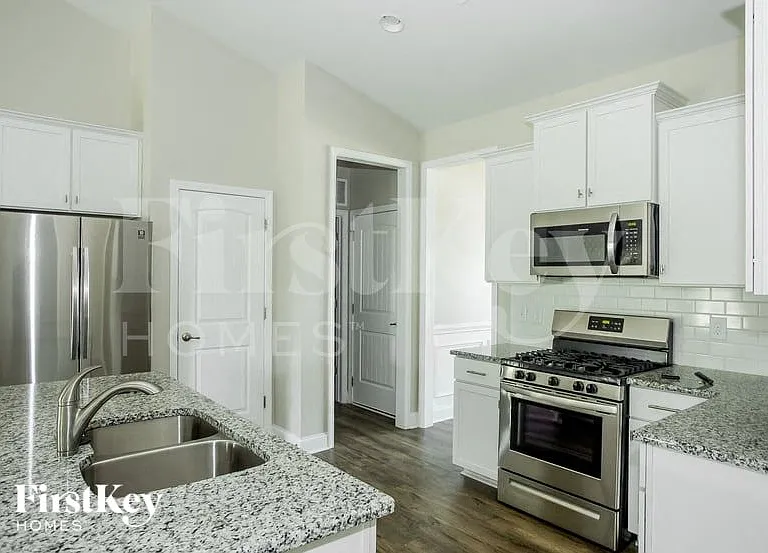 6991 Collinwood Ln — Photo 6