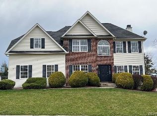 6432 Carmel Dr, Macungie, PA 18062