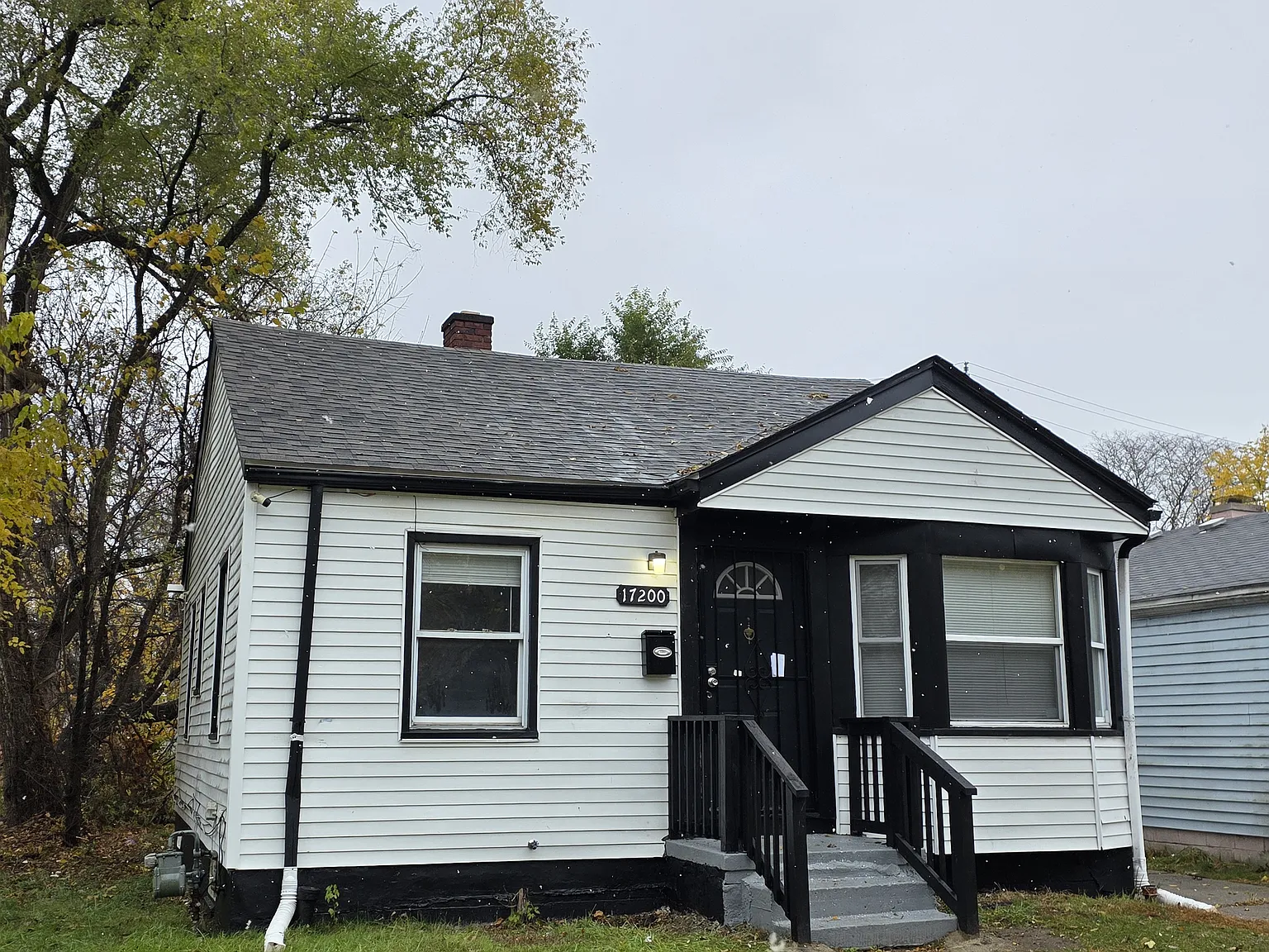 2 bed, 679 sqft, $1,200 — Photo 1