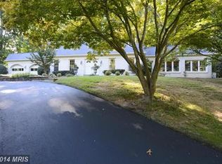 10600 Vickers Dr, Vienna, VA 22181