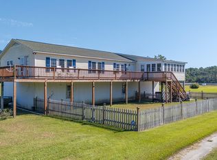 215 Landing Rd, Beaufort, NC 28516