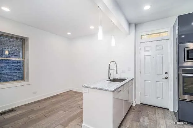 3351 W Crystal St #1 — Photo 9