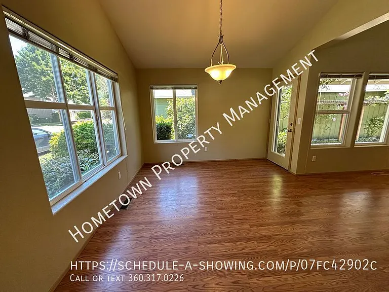 4683 Barrington Ln SE — Photo 5