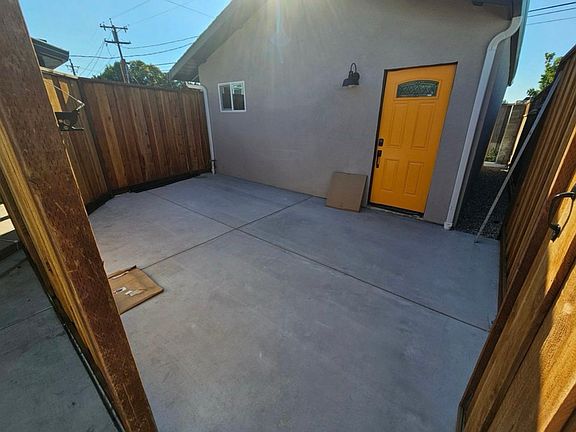 2nd image of 1777 Ledgewood Dr #2