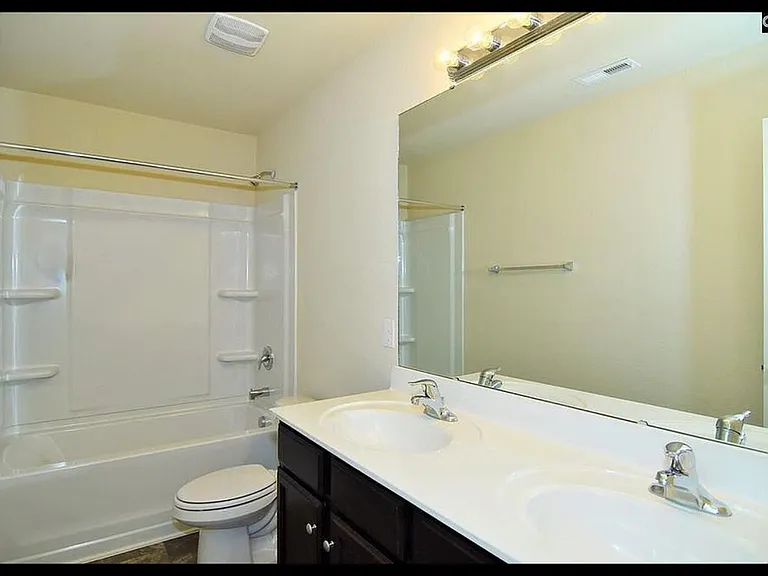 842 Chariot Way — Photo 8